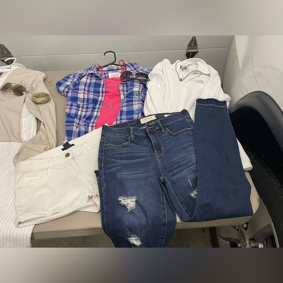 ⭐️Pac sun  25” ankle jeggings dark blue with rips like new - Picture 3 of 7